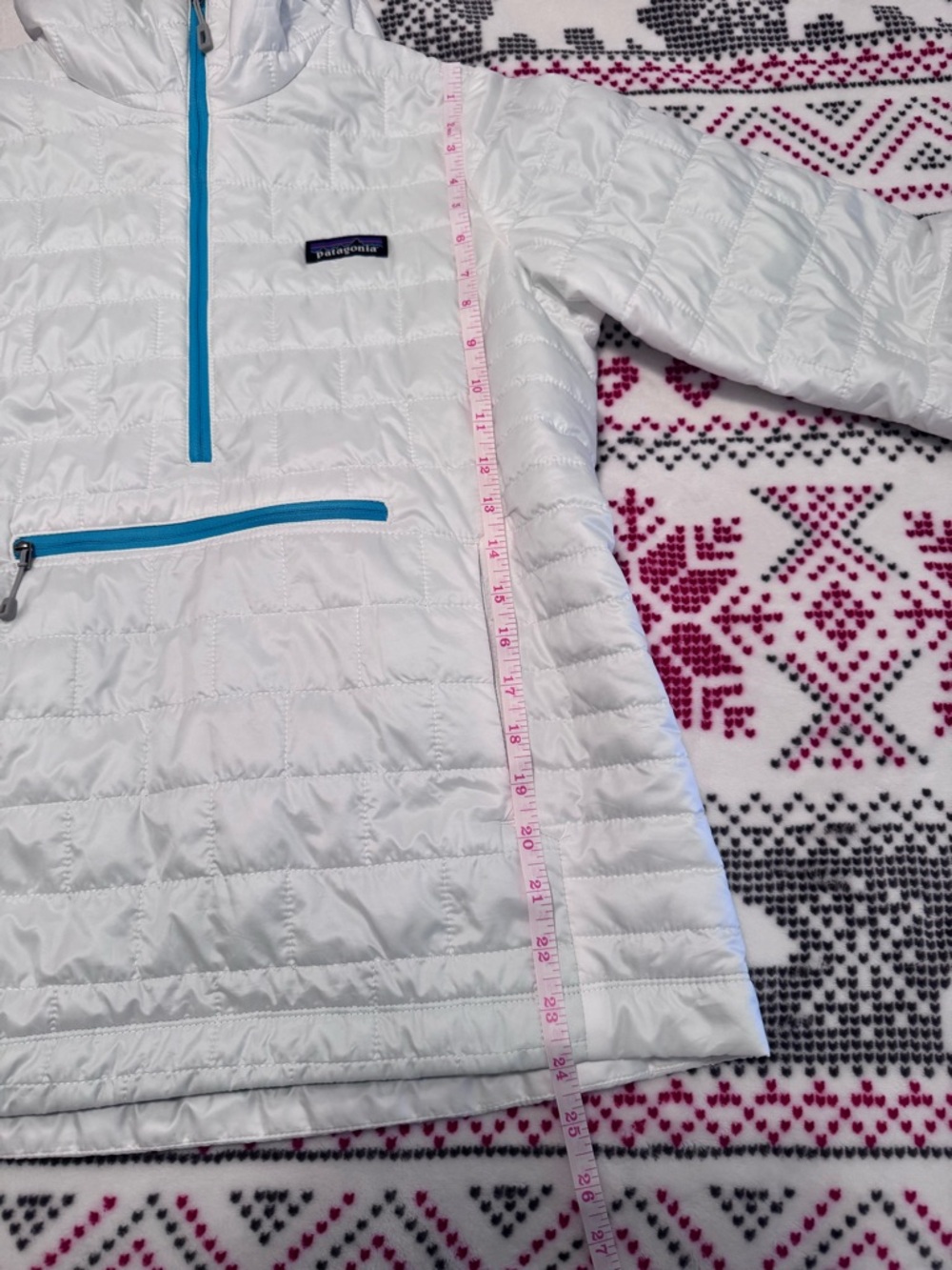 Patagonia White Puffer Pullover with Teal Trim - Picture 6 of 9